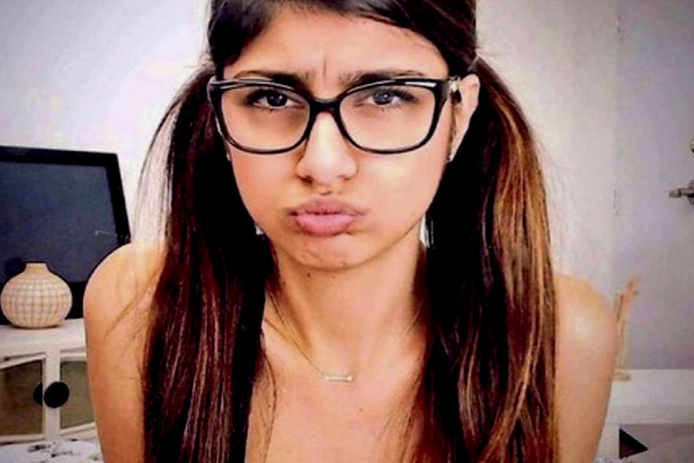 APARECIÓ UNA HERMANA MENOR DE MIA KHALIFA. LA JOVEN SIGUE LOS PASOS DE LA ACTRIZ DE CINE PARA ADULTOS.