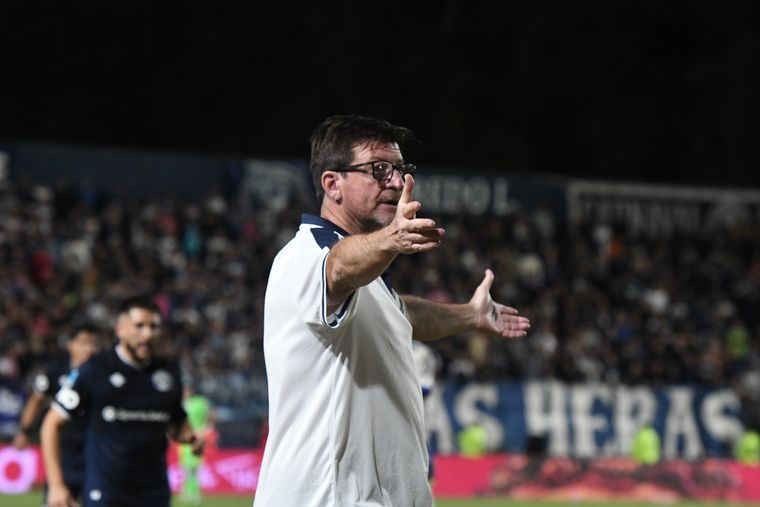 independiente rivadavia rosario central alfredo berti (27)