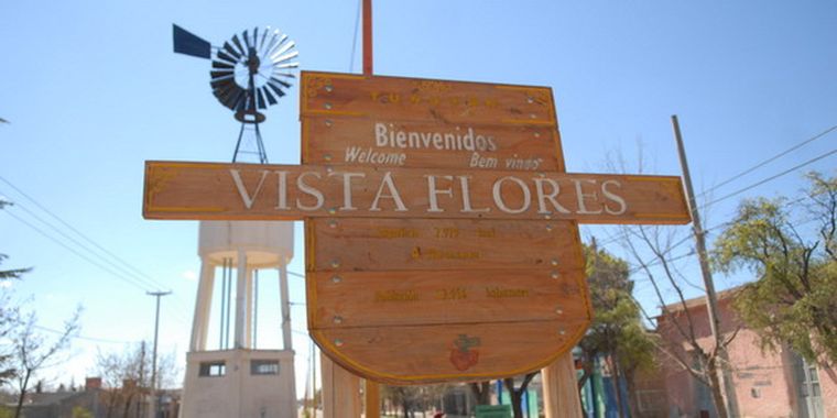 Entrada sur de Vista Flores. Entrada sur de Vista Flores.