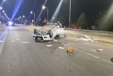 Vuelco en el Valle de Uco dejó a una mujer herida. Foto: Ministerio de Seguridad. Vuelco en el Valle de Uco dejó a una mujer herida. Foto: Ministerio de Seguridad.