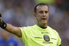 cambio de arbitro para la gran semifinal entre racing y boca