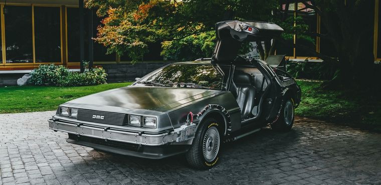 El DeLorean que se hizo famoso por la saga cinematográfica Volver al Futuro se exhibirá en la muestra Íconos Sobre Ruedas.