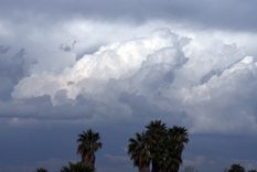 Continúa el alerta por tormentas en Mendoza.