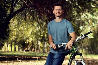 MDZol | Augusto fue amputado por un osteosarcoma en su pierna derecha Foto: @thereal_luchogf