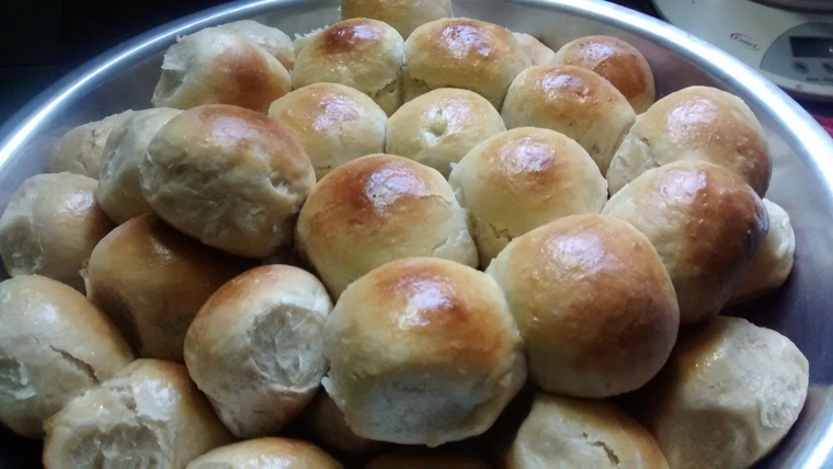 La receta de pan de chips se volvió muy popular en panaderías argentinas por su textura esponjosa y su toque dulce irresistible. La receta de pan de chips se volvió muy popular en panaderías argentinas por su textura esponjosa y su toque dulce irresistible.
