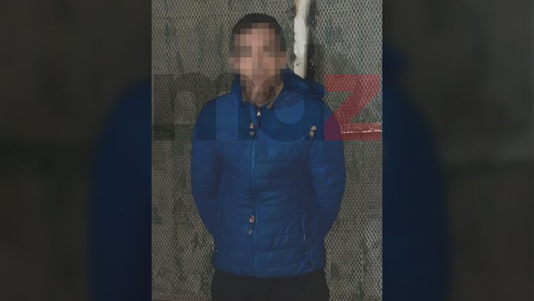 El sujeto de 33 años que fue detenido por el robo en la mueblería.&nbsp;