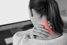 Se puede prevenir el dolor de cuello con algunos de los mejores ejercicios. Foto: Shutterstock