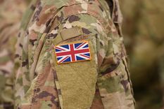Reino Unido mantiene en evaluación un operativo de salida asistida para sus ciudadanos en países del Golfo
