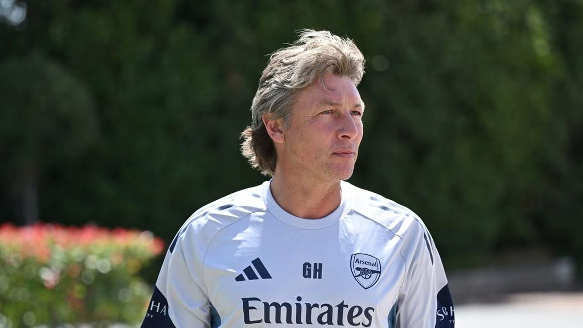 El emotivo gesto del Gringo Heinze con un jugador de Arsenal tras perder la final ante PSG