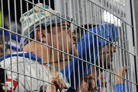 Los hinchas del Tomba acompañaron al equipo y volverán a estar presentes el lunes frente a Vélez Sarsfield. Los hinchas del Tomba acompañaron al equipo y volverán a estar presentes el lunes frente a Vélez Sarsfield.