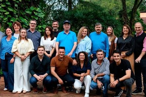 Passalacqua marca el camino, Rovira cada vez se derrumba más.