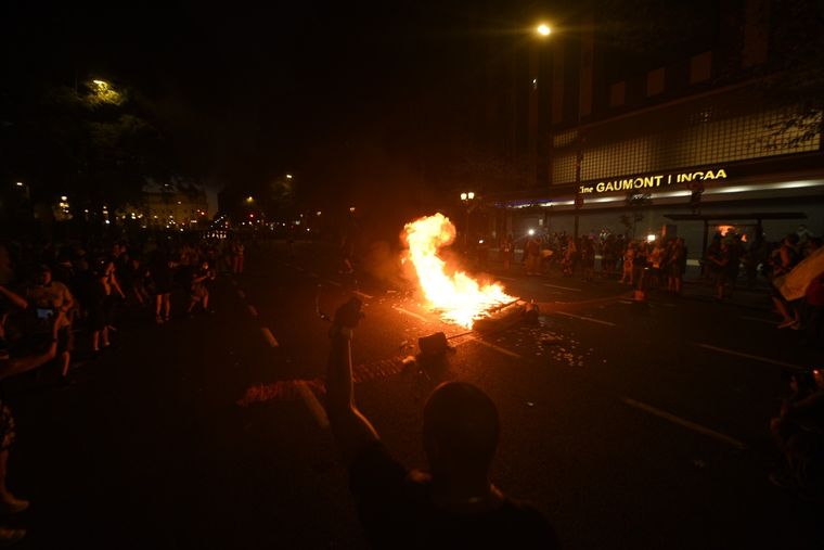 Manifestantes provocaron destrozos en la Ciudad de Buenos Aires Foto: Juan Mateo Aberastain/MDZ