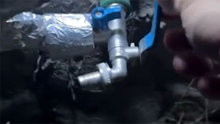 Varias zonas siguen afectadas por la falta de suministro y baja presión de agua. Foto: Gentileza