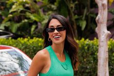 Antonela Roccuzzo muestra el traje que no puede faltarte este verano. Foto: Instagram: antonelaroccuzzo