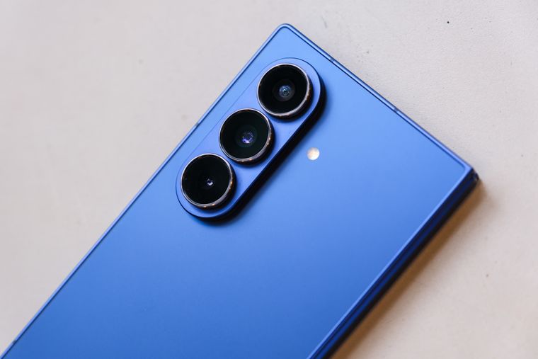 El misterioso teléfono de Samsung podría cambiar el diseño del Galaxy Z Fold8.