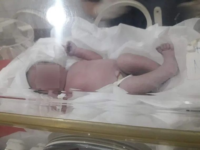 El bebé hallado en La Matanza permanece internado, con buen estado de salud