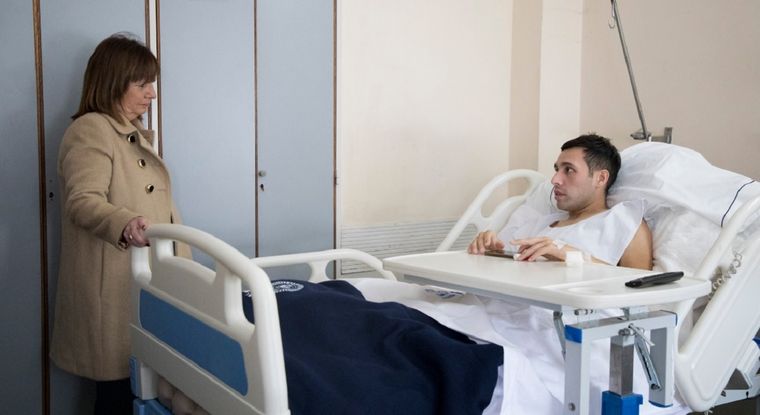 Bullrich visitó al policía herido Foto: X (Twitter) / Patricia Bullrich