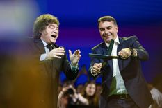 Javier Milei con Flávio Bolsonaro