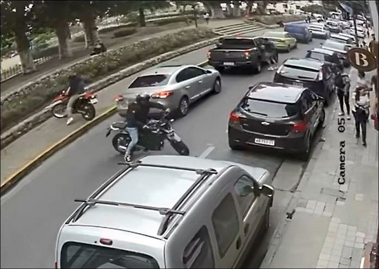 El asalto a un cordobés se transformó en un episodio de película Foto: Captura de video - gentileza Canal Doce