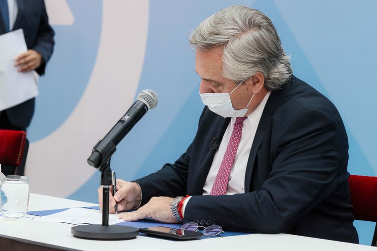 Alberto Fernández decidirá cómo sigue la situación global del país. Foto: Telam
