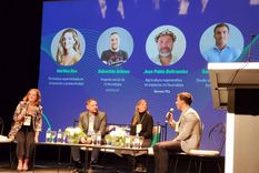 En Valos se habló sobre el uso de la Inteligencia Artificial para mejorar las prácticas empresariales. Foto: Foto Valos