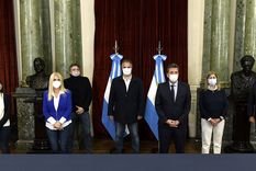 Los diputados de Lavagna con Massa y Ramón, quienes sellaron un acuerdo por la reducción de tarifas de gas en zonas frías. Foto: Prensa Diputados