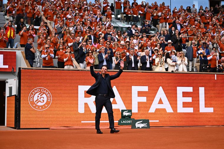 Rafael Nadal fue homenajeado por la organización de Roland Garros. Foto: @rolandgarros