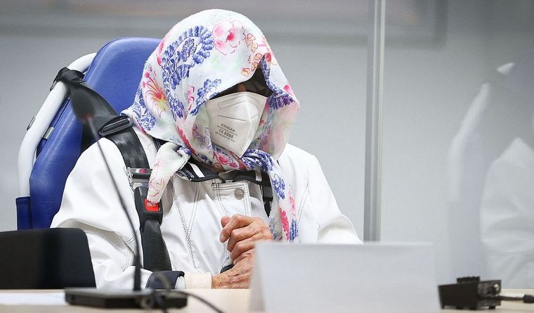 Irmgard Furchner, de 97 años, durante el juicio. Foto: Afp.