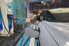 Se instalarían 400 puestos de carga para autos eléctricos en la Ciudad. Se instalarían 400 puestos de carga para autos eléctricos en la Ciudad.