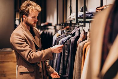 MDZol | Los cambios en la moda masculina pasó por muchos cambios a lo largo del tiempo. Mirá los cambios a lo largo de 100 años en esta nota Foto: Freepik