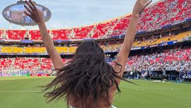La famosa argentina está muy enamorada. La famosa argentina está muy enamorada.