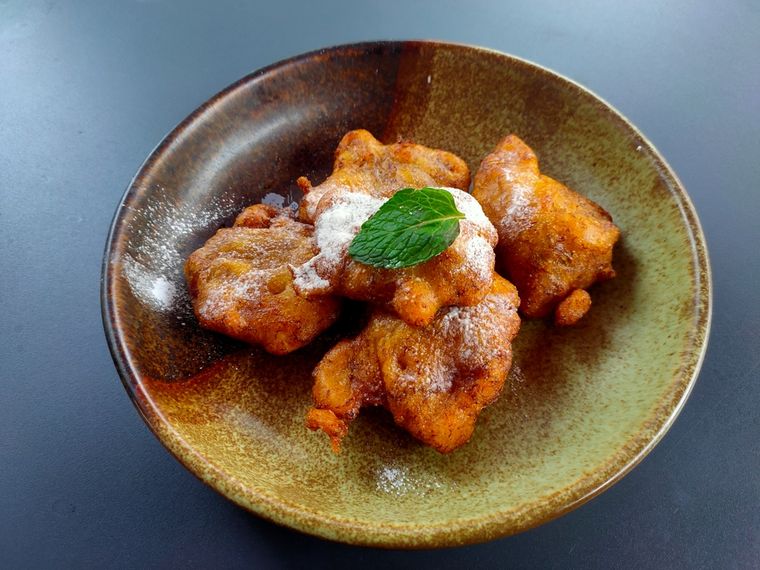 La receta de buñuelos de banana es una forma tradicional de aprovechar frutas maduras y evitar el desperdicio. La receta de buñuelos de banana es una forma tradicional de aprovechar frutas maduras y evitar el desperdicio.