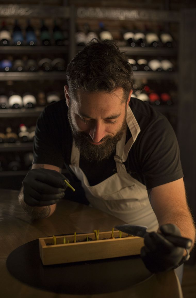 Sebastián Weigandt, el chef que diseñó el viaje de sabores y texturas en Azafrán. Foto: Gentileza