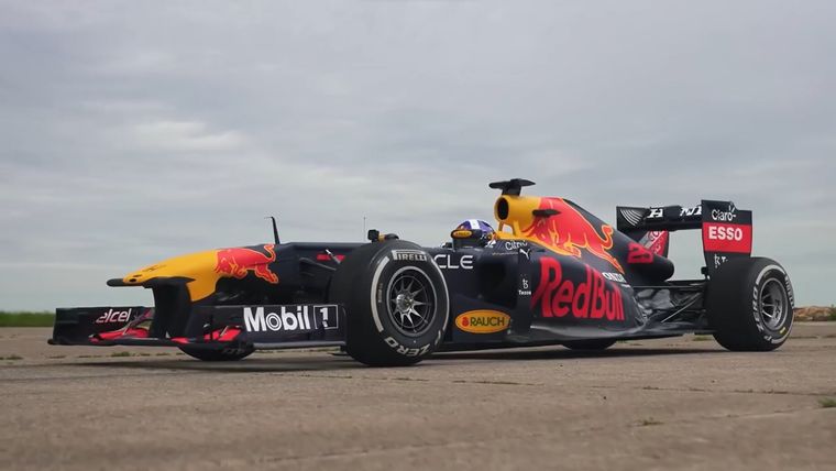 RB7 Fórmula 1 Foto: CarWow