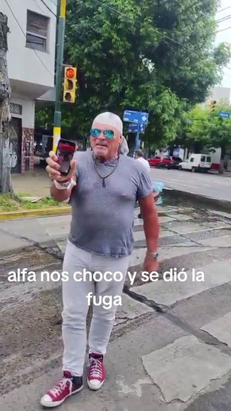 Alfa de GH fue filmado discutiendo con dos motociclistas. Alfa de GH fue filmado discutiendo con dos motociclistas.