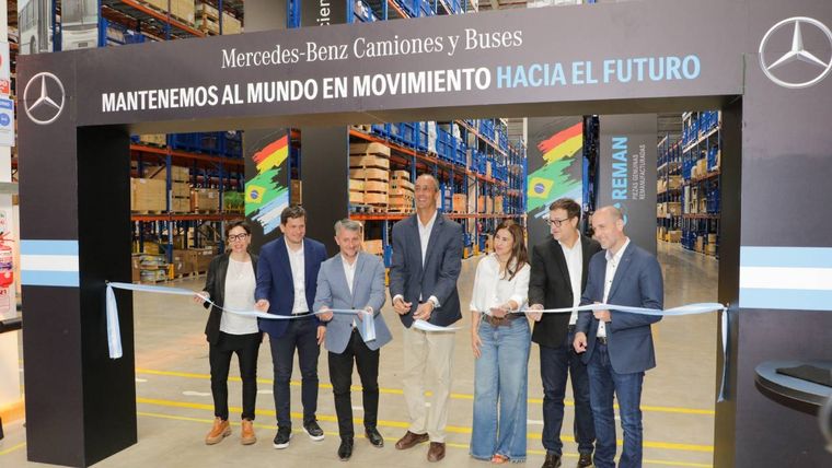 Mercedes Benz Camiones y Buses Centro Logistico