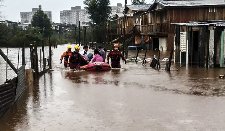 Brasil inundaciones ciclón tormentas El ciclón en el sur de Brasil desató un importante operativo de rescate. Foto: Efe.