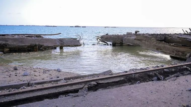 La ciudad portuaria de Hodeidah, en Yemen, después de ser atacada por Israel en mayo de 2025. La ciudad portuaria de Hodeidah, en Yemen, después de ser atacada por Israel en mayo de 2025.