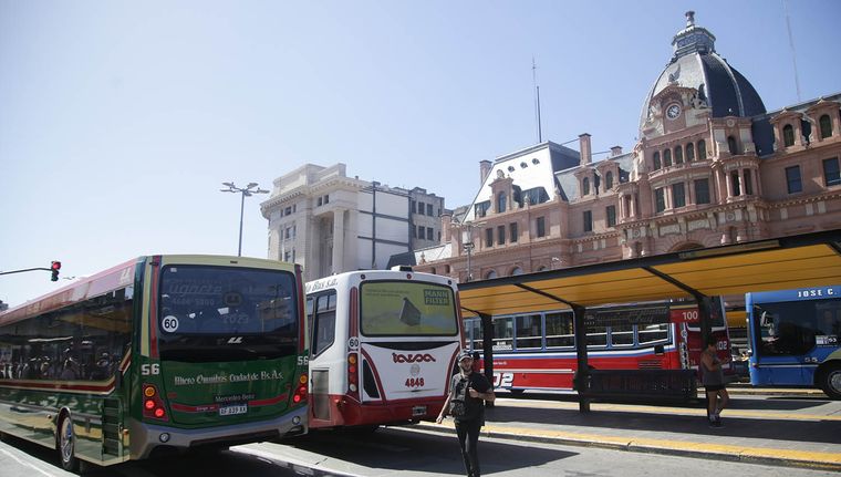 El Gobierno busca evitar que aumente la inflación y no aumenta subsidios ni tarifa Foto: NA