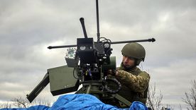 En una guerra cada vez más moderna y con uso de inteligencia artificial, el soldado pasa a ser el único límite. En una guerra cada vez más moderna y con uso de inteligencia artificial, el soldado pasa a ser el único límite.