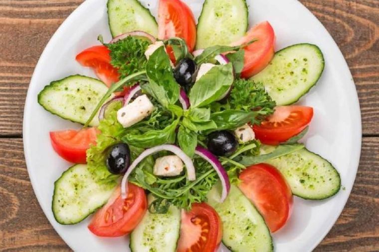 Prepara esta saludable ensalada para tu cena liviana Foto: Shutterstock