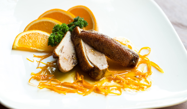 Plato estrella: pechuga de pato a la naranja, una experiencia gastronómica Foto: Shutterstock