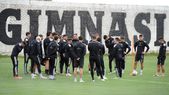 El plantel de Gimnasia entrenará hasta el 10 de diciembre y volverá el 2 de enero. El plantel de Gimnasia entrenará hasta el 10 de diciembre y volverá el 2 de enero.