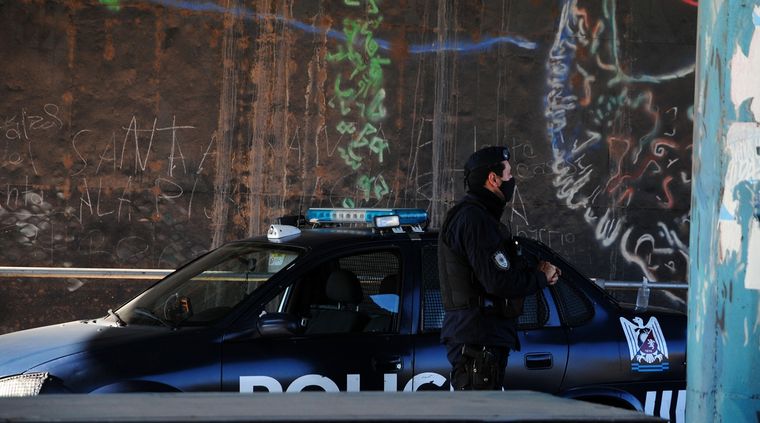 La policía trabaja en el lugar Foto: ALF PONCE MERCADO / MDZ