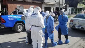 encontraron a un hombre ahorcado y a su hijo de 8 anos muerto dentro de una casa