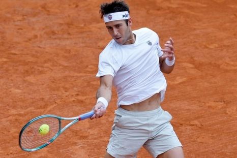 Tomás Etcheverry se metió en la tercera ronda del Masters 1000 de Montecarlo. Tomás Etcheverry se metió en la tercera ronda del Masters 1000 de Montecarlo.