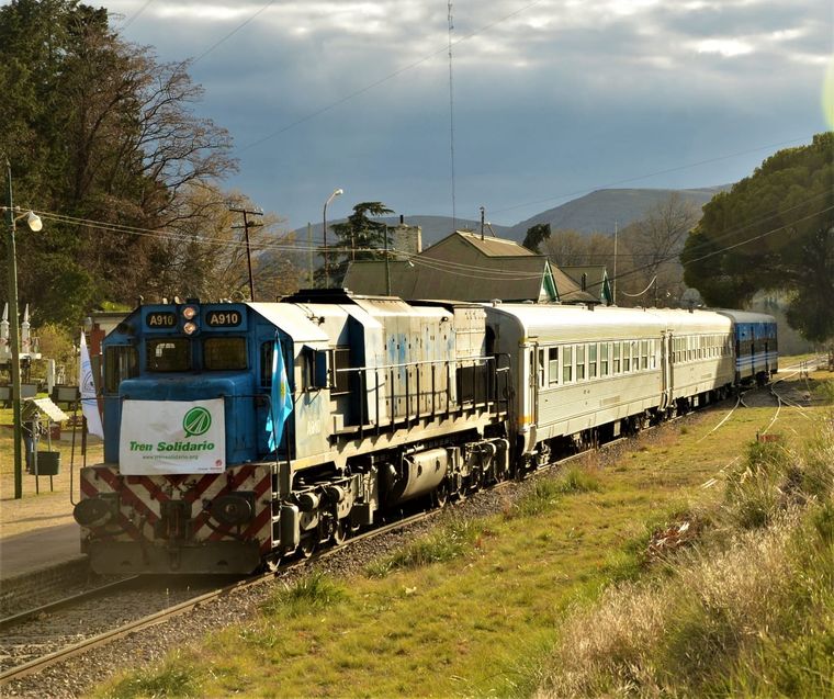 El tren solidario se prepara para su viaje a San Luis. Foto: Gentileza Julieta Morillo