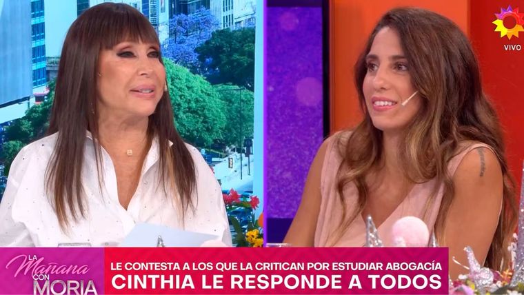 La mediática gritó un picante mensaje a la abogada Elba Marcovecchio tras su logro académico. La mediática gritó un picante mensaje a la abogada Elba Marcovecchio tras su logro académico.