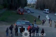 apaga la camara o te la bajo: agredieron a un equipo de tn en la toma de tierras en rio negro