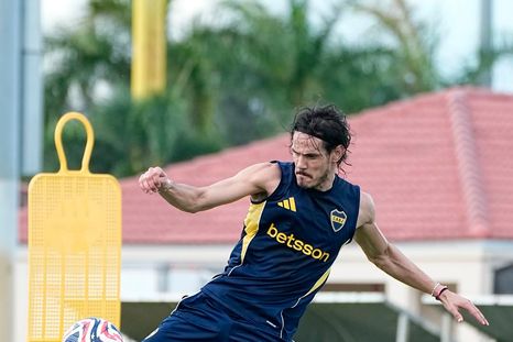La decisión que tomaría Miguel Ángel Russo con Cavani para el trascendental partido ante Racing